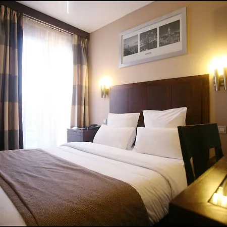 Grand Francais 3* Parigi