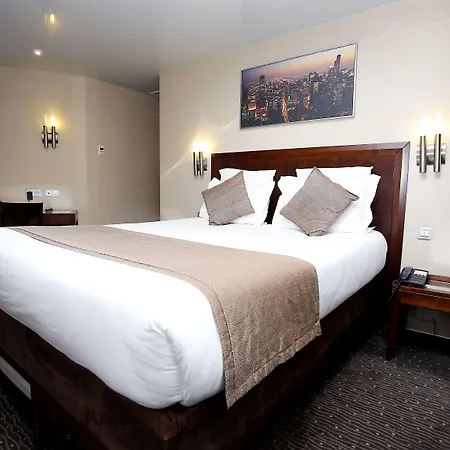 Grand Francais 3* Parigi