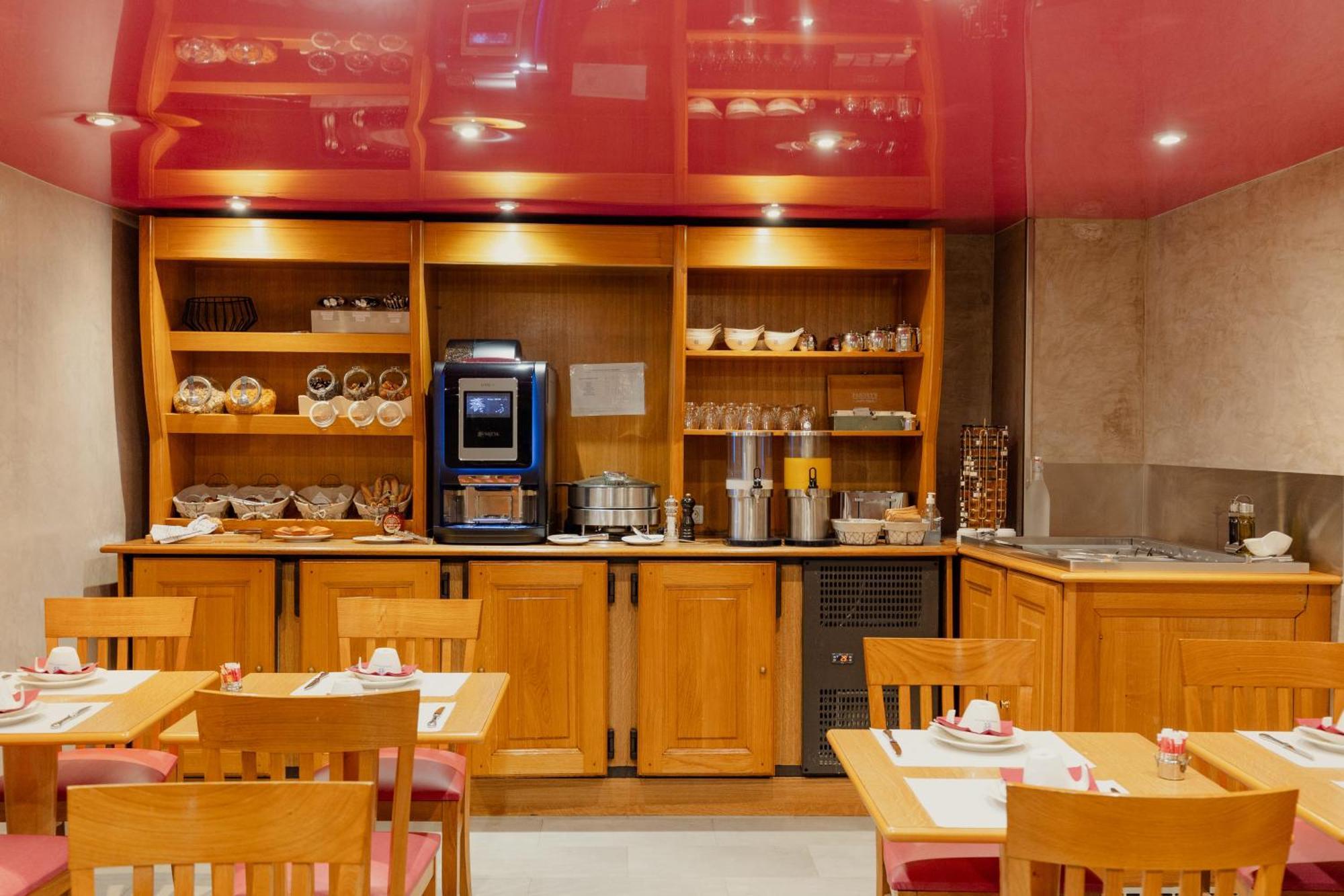 Hotel Grand Francais 3*