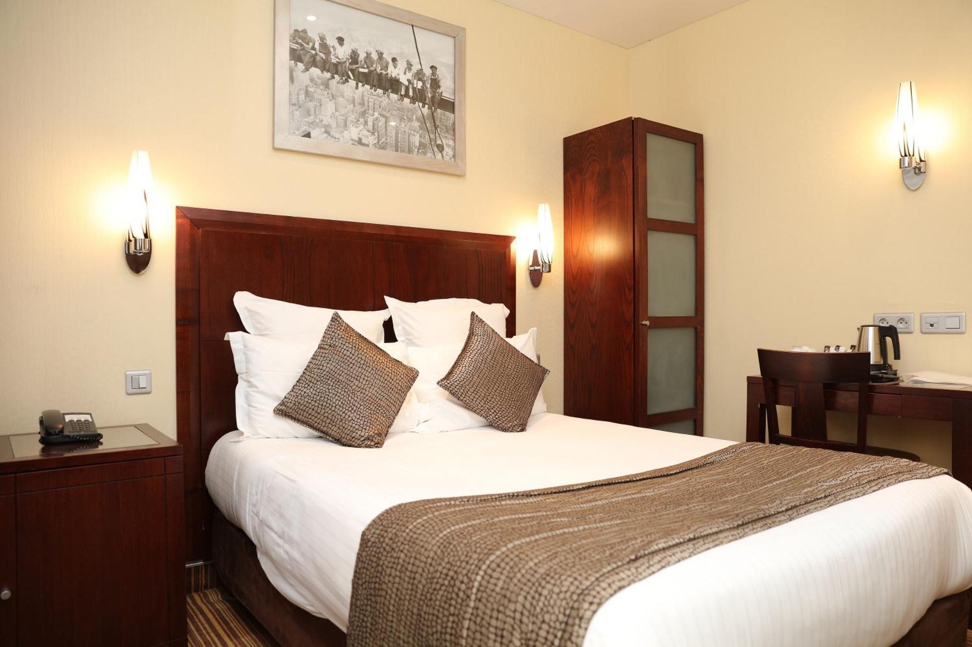 Hotel Grand Francais 3*