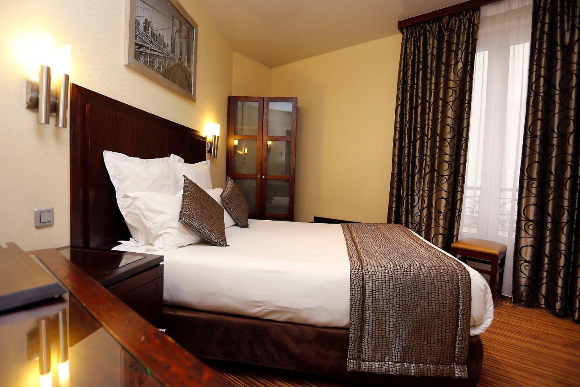 Grand Francais 3* Parigi