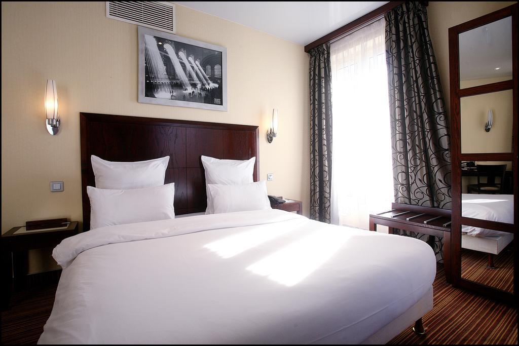 Hotel Grand Francais Parigi